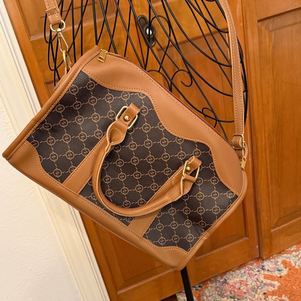 👜👜👜bogoho 👜👜👜Elegant Tan and Black Designer Satchel - Picture 8 of 9